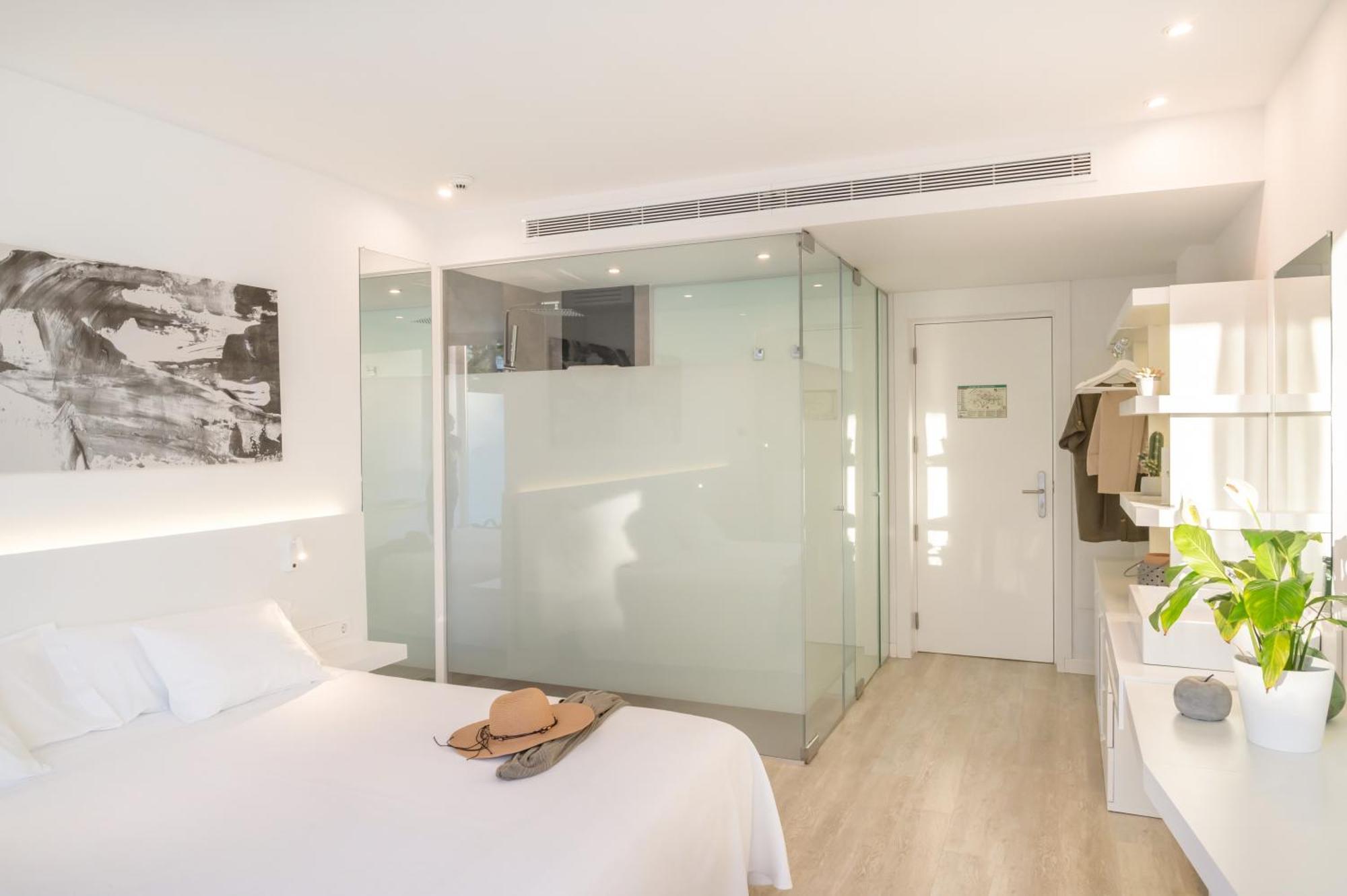 Els Pins Resort & Spa - Emar Hotels Сан-Антонио-Абад Экстерьер фото